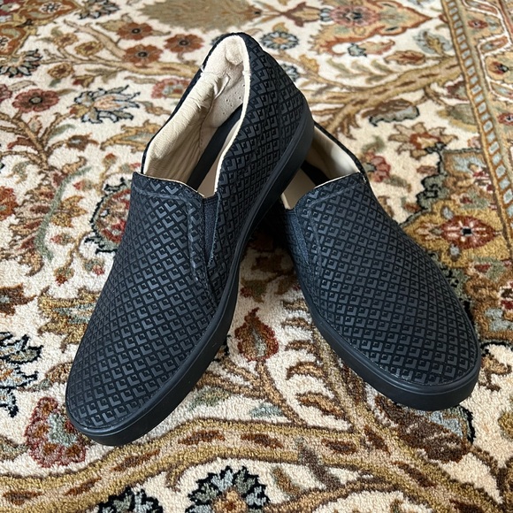 Lacoste Shoes - Lacoste Black Slip-On Shoes – Size EU 37.5 / US 6.5 (Fits Like US 7)